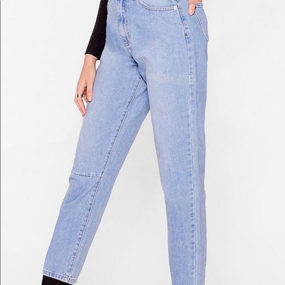 Light wash tapered mom jeans - Picture 2 of 4